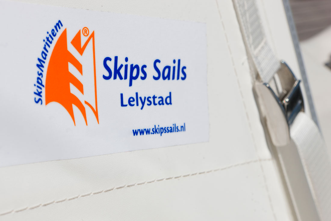 skips sails rigging