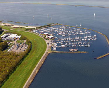 Jachthaven Flevo Marina Lelystad IJsselmeer